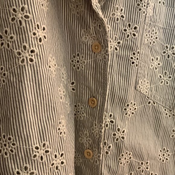 Madewell Blue Striped Eyelet Button Down Shirt - Picture 3 of 5